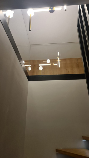 O-LINE 93 cm - minimalistyczna lampa wisząca w kolorze mosiądzu 