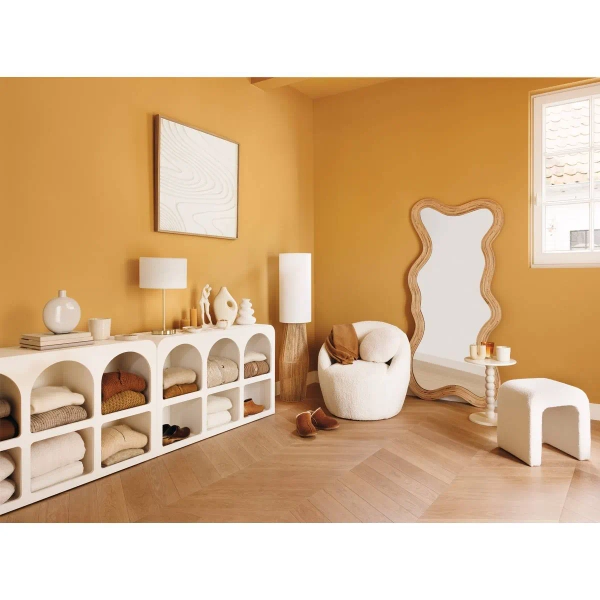 Stolik kawowy pomocniczy CHAMLO designerski, kremowy wys. 38 cm