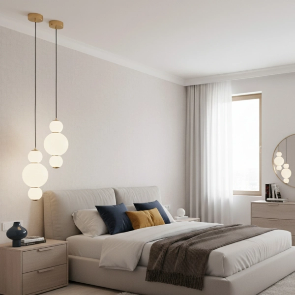Nowoczesna lampa wisząca BOMBINA - białe kule do salonu