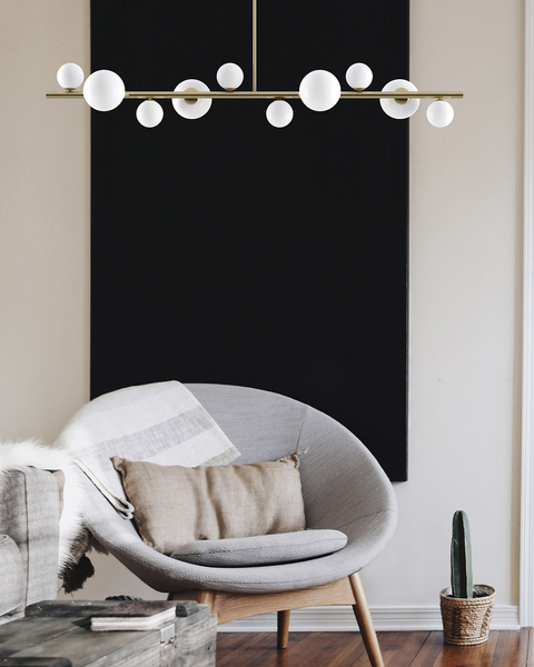 Lampa wisząca Milky Drop - złota listwa z białymi szklanymi kloszami 120 cm