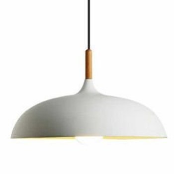 Lampa wisząca biała SAUCER 45 cm – drewniany detal, duży klosz, kabel biało-czarny tekstylny
