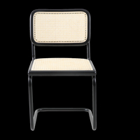Krzesło VIENNA rattanowe z czarną ramą