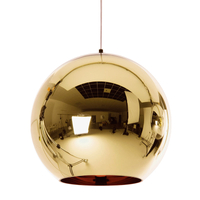 Lampa wisząca MIRROR GLOW - M złota szklana kula 30 cm Step into Design