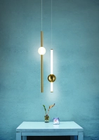 Lampa wisząca złoty połysk z biała kulą 63 cm O-LINE